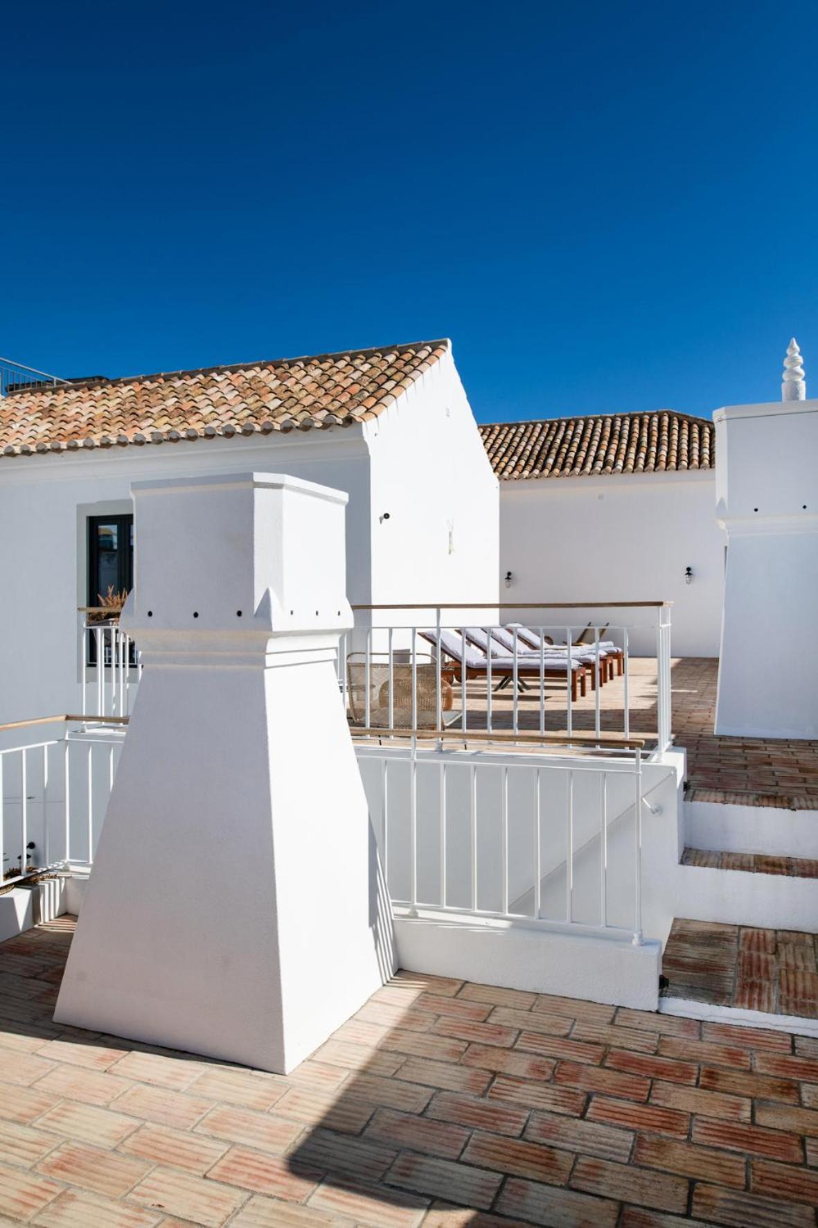 Casa Rosa Villa With Pool In Olhao Centre Екстер'єр фото